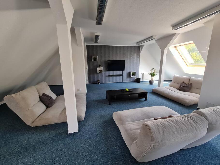6 Bedroom Private Apartment & Lounge Rostock Exterior foto